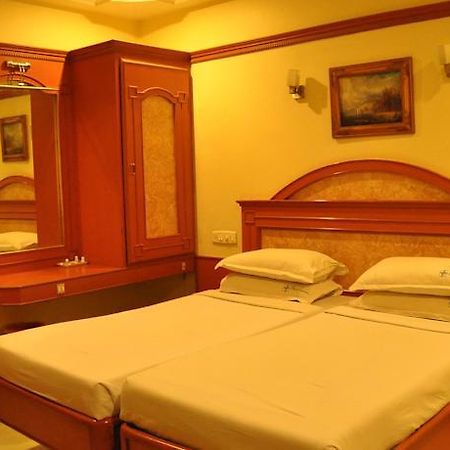Hotel Sathyam Tiruchirappalli Eksteriør bilde